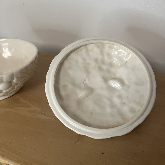 Vintage Ceramic Pottery Grapevine Metlox Poppytrail Covered Dish Handle - Picture 5 of 8